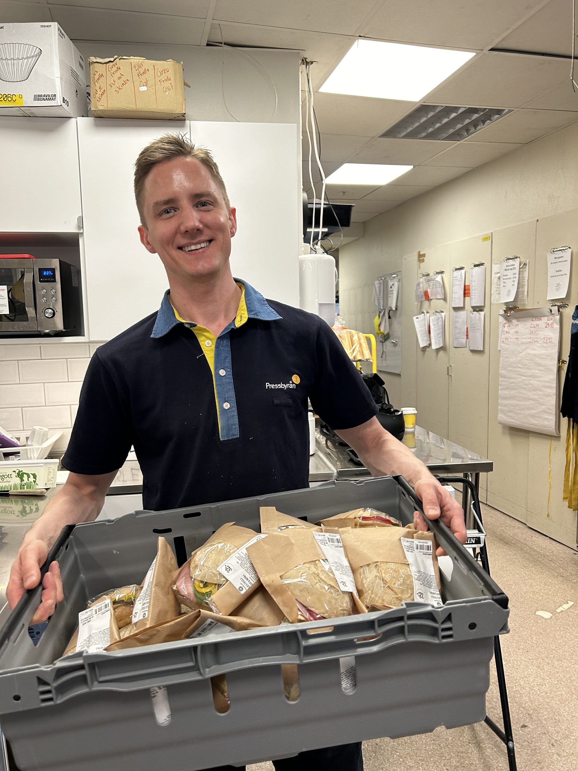 Man using shopflow logistics in store